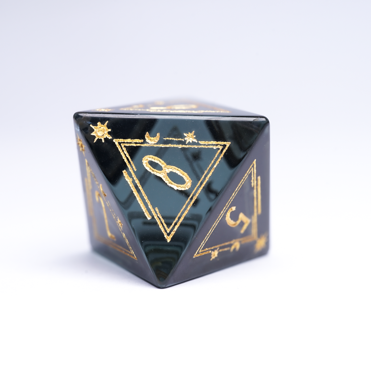 Gray Moon’s Whisper Gray Zircon Dice Set polyhedral dice set for DND and Call of Cthulhu RPG D8